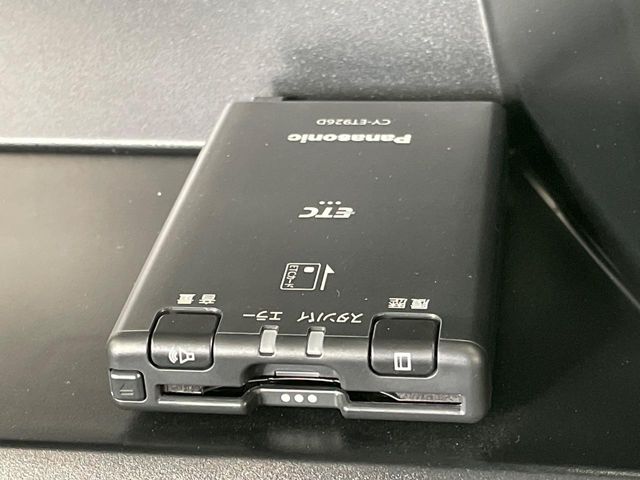 トヨタ プリウスα