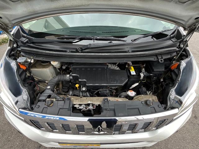 三菱 eKスペース