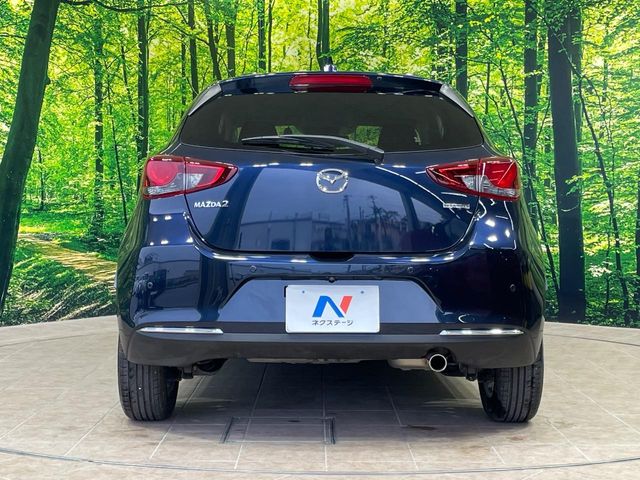 マツダ MAZDA2