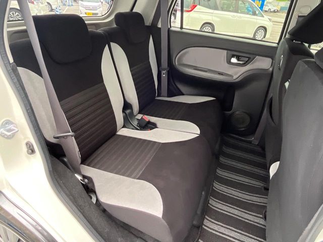 ダイハツ キャスト