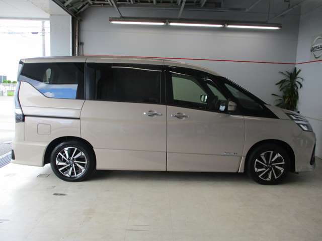 日産 セレナ