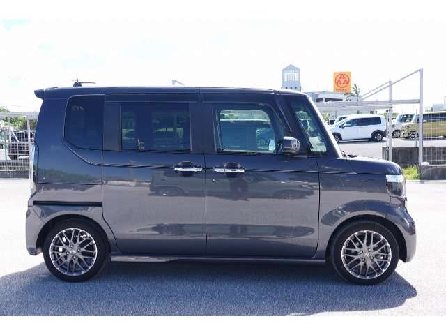 ホンダ N-BOX