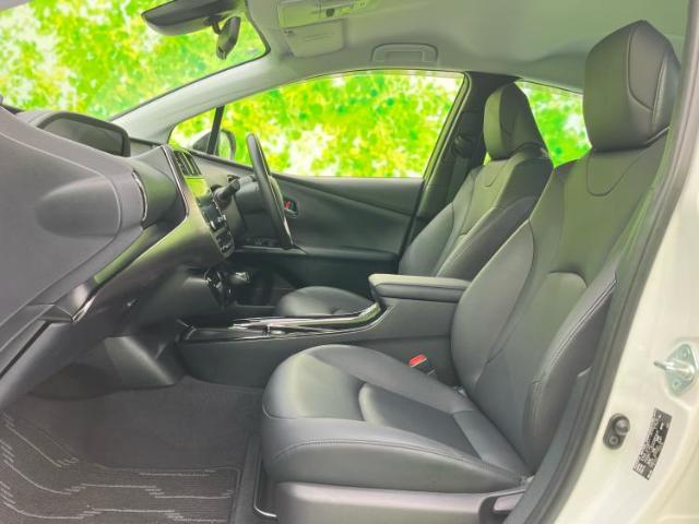 トヨタ プリウス