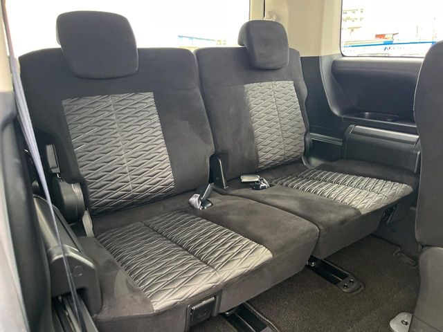 三菱 デリカD：5