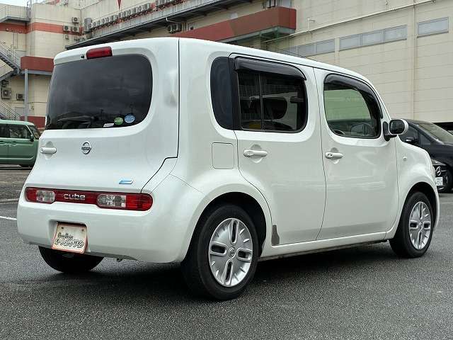 日産 キューブ