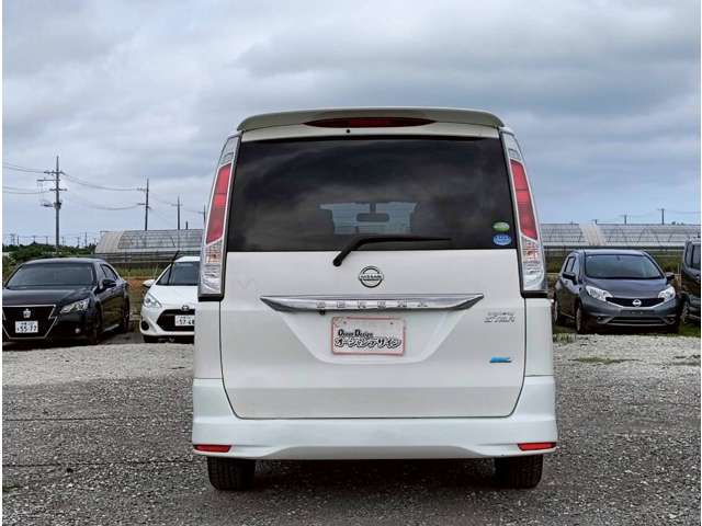 日産 セレナ
