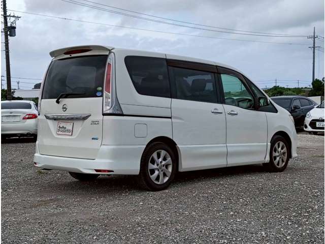 日産 セレナ