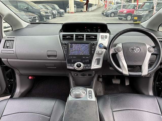 トヨタ プリウスα