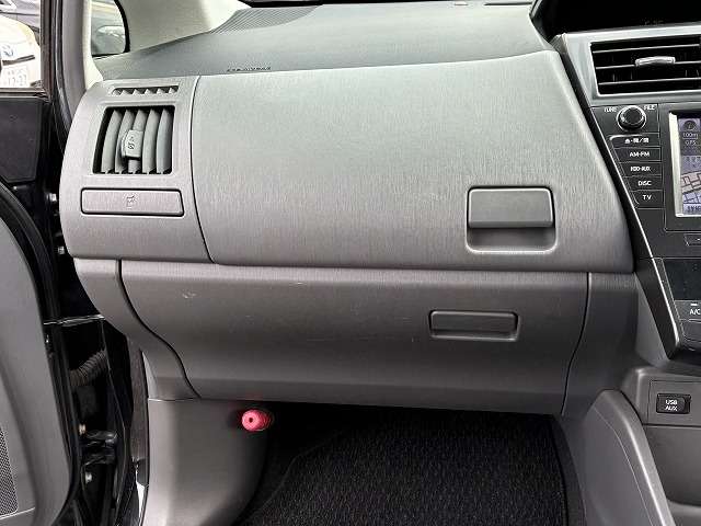 トヨタ プリウスα