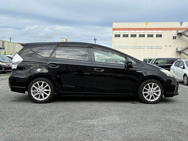 トヨタ プリウスα