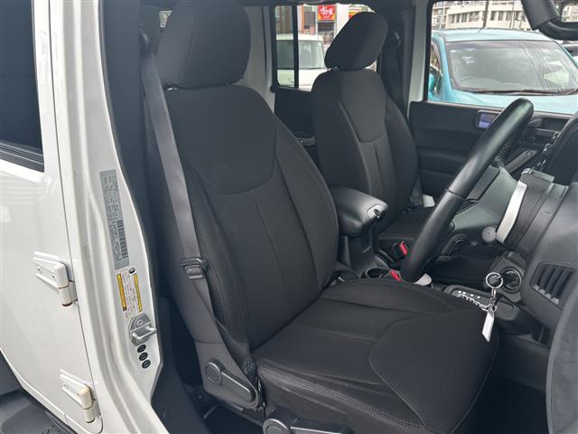 ジープ ラングラー