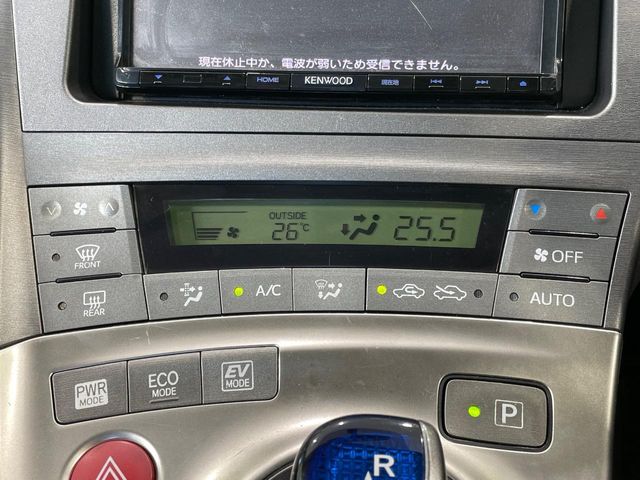 トヨタ プリウス