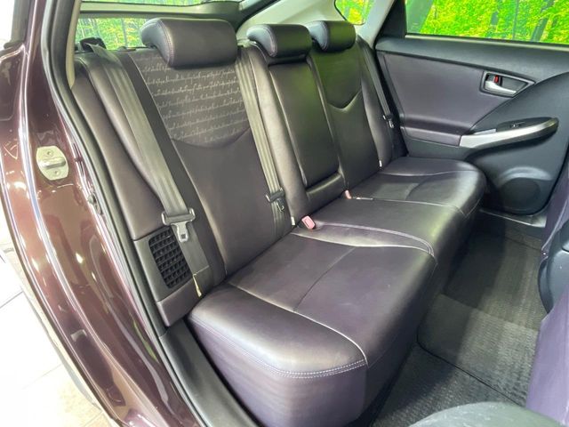 トヨタ プリウス