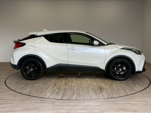 トヨタ C-HR