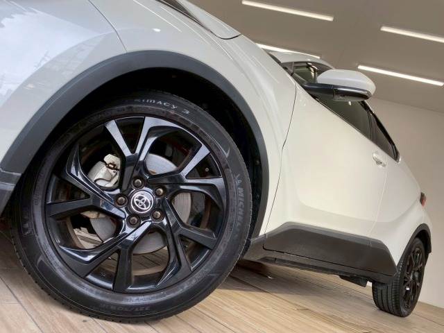 トヨタ C-HR