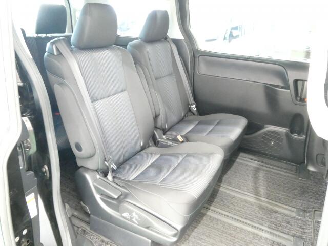 トヨタ ヴォクシー