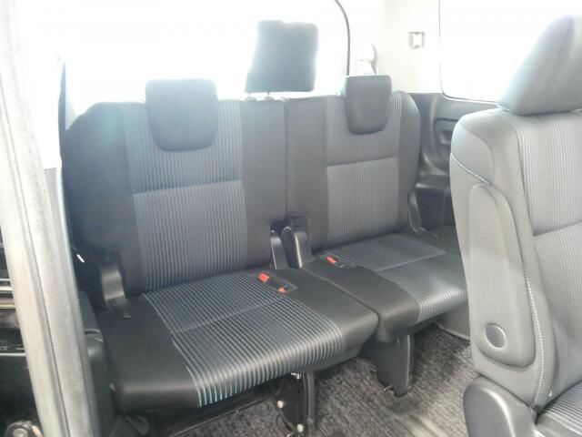 トヨタ ヴォクシー