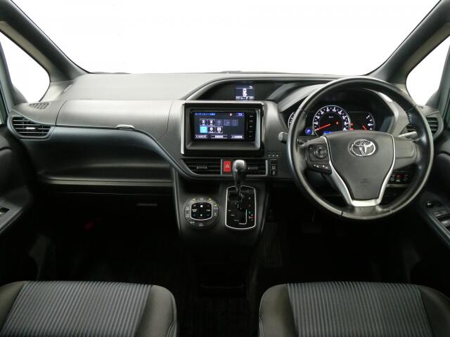 トヨタ ヴォクシー