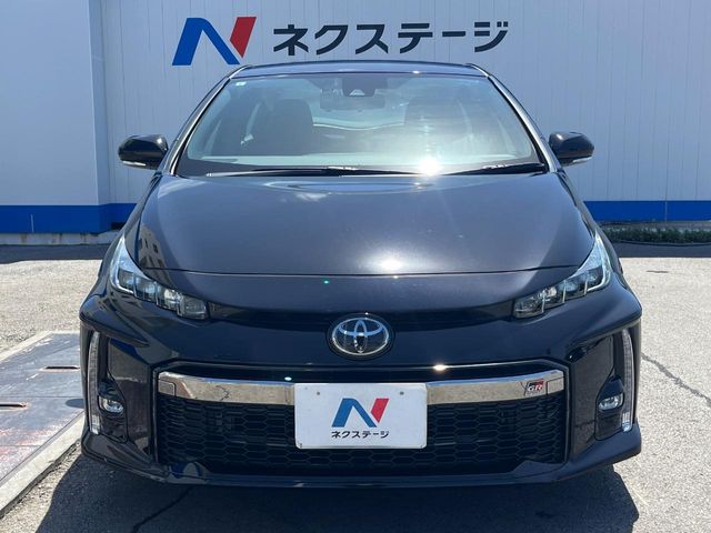 トヨタ プリウスPHV