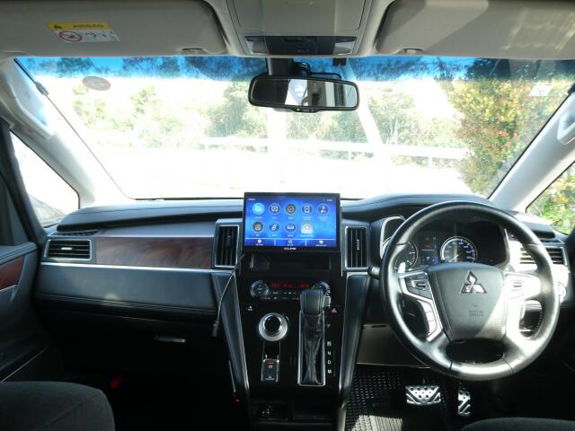 三菱 デリカD：5