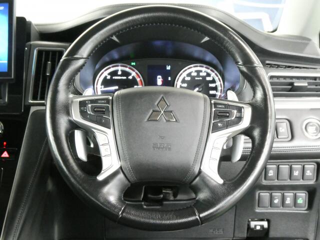 三菱 デリカD：5