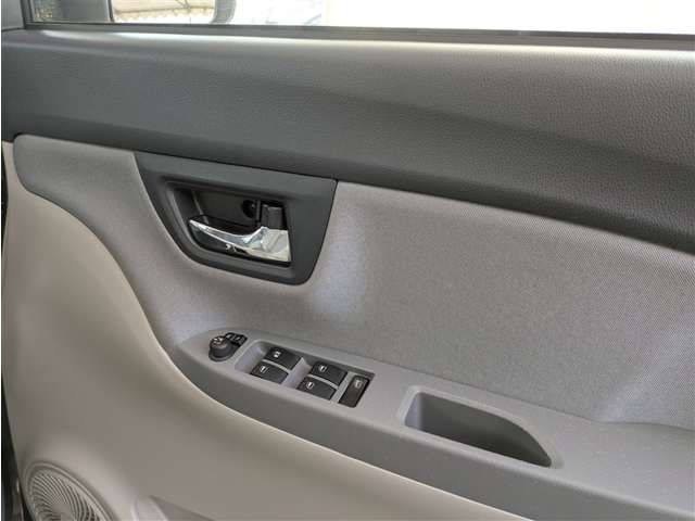 ダイハツ キャスト