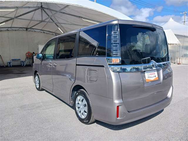 トヨタ ヴォクシー