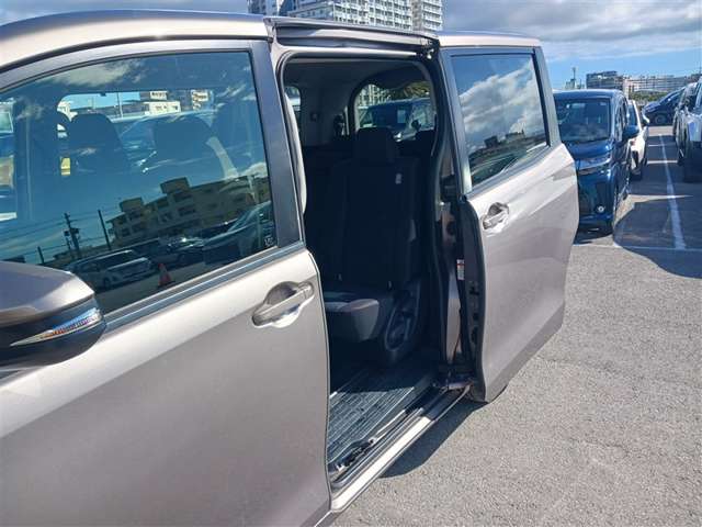 トヨタ ヴォクシー