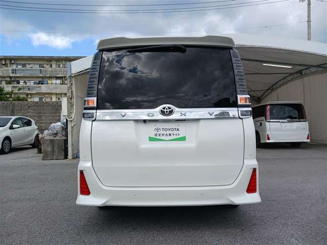 トヨタ ヴォクシー