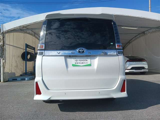 トヨタ ヴォクシー