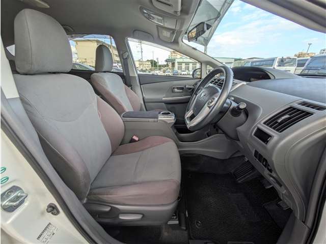 トヨタ プリウスα