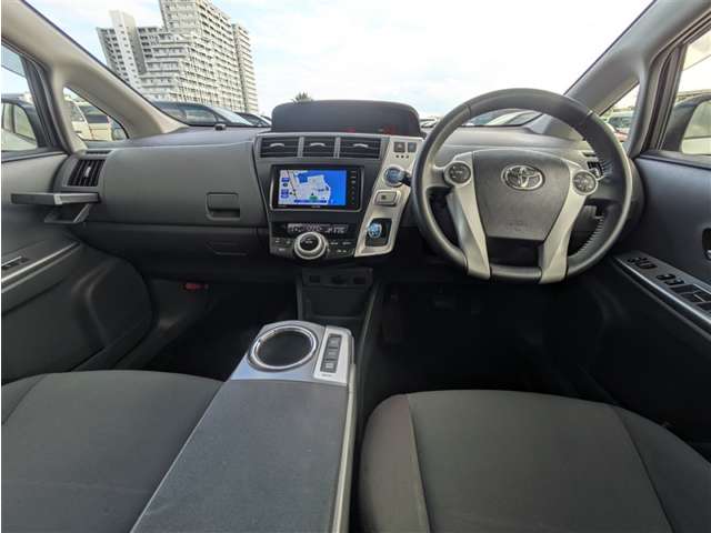 トヨタ プリウスα