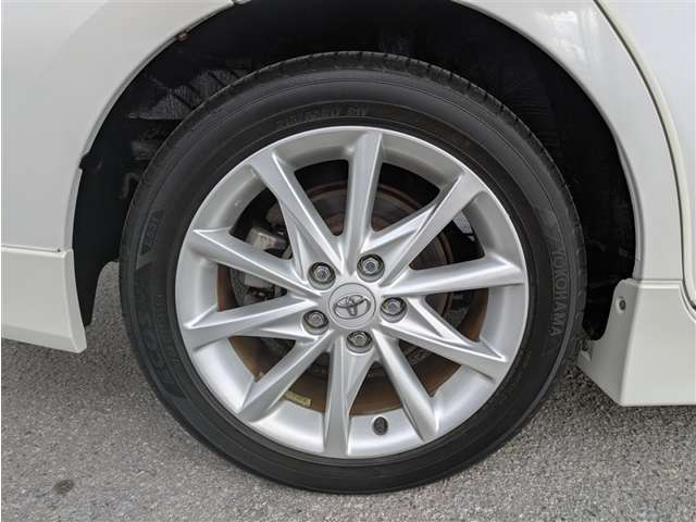 トヨタ プリウスα