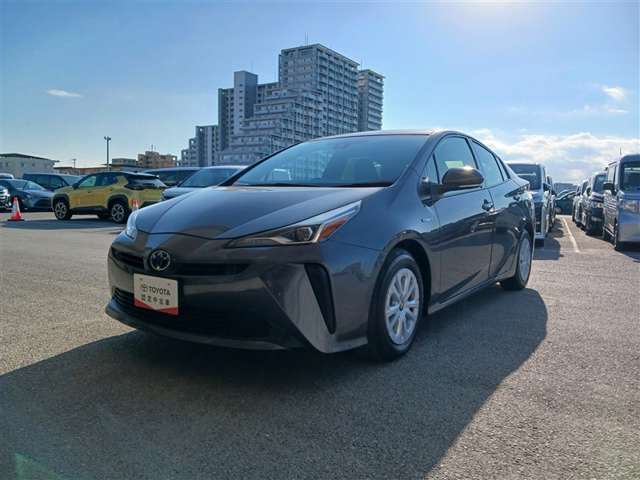 トヨタ プリウス