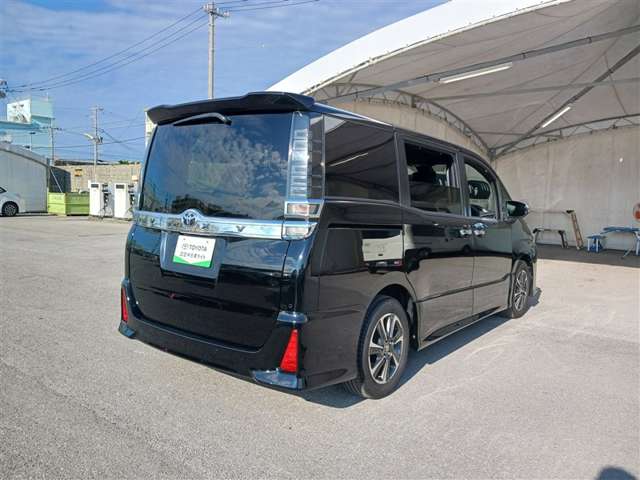 トヨタ ヴォクシー