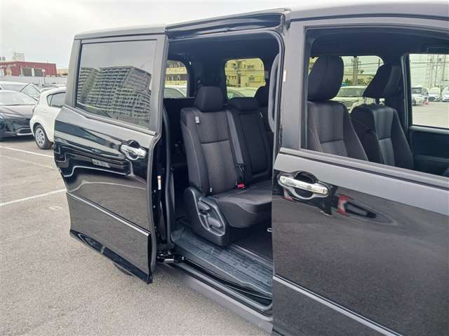 トヨタ ヴォクシー