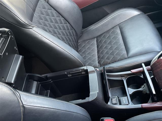 トヨタ ハリアー