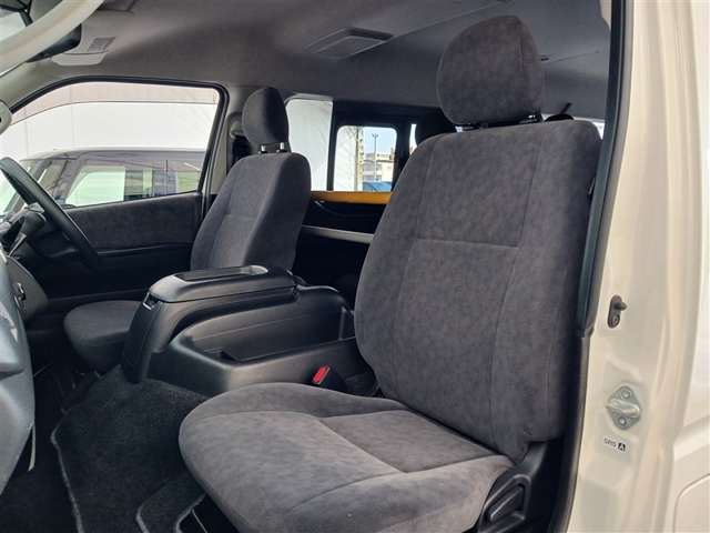 トヨタ ハイエース