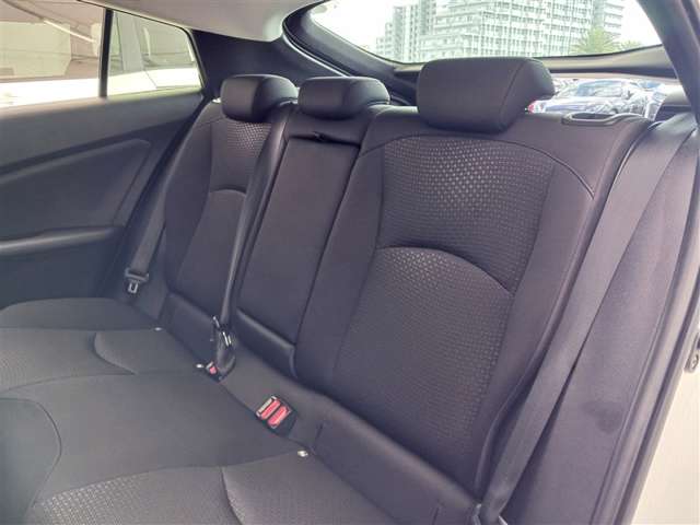 トヨタ プリウス