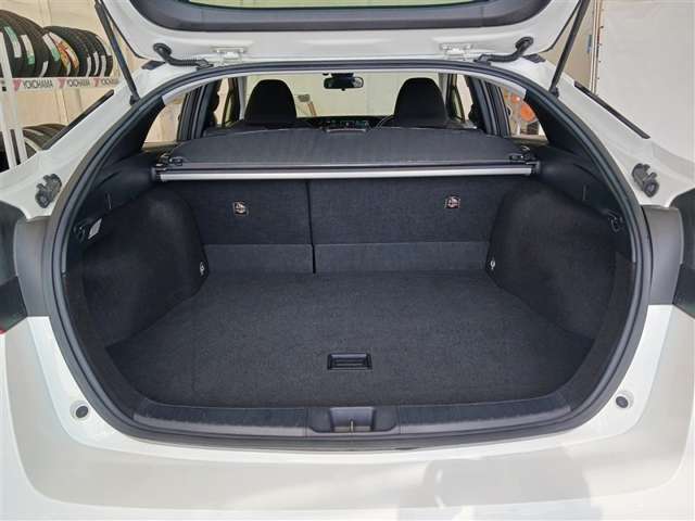 トヨタ プリウス