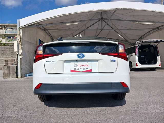 トヨタ プリウス