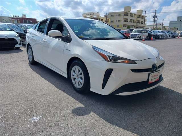 トヨタ プリウス