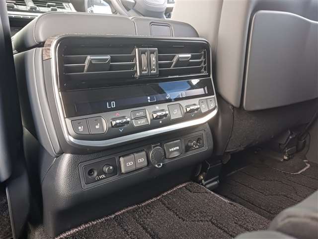 トヨタ ランドクルーザー300