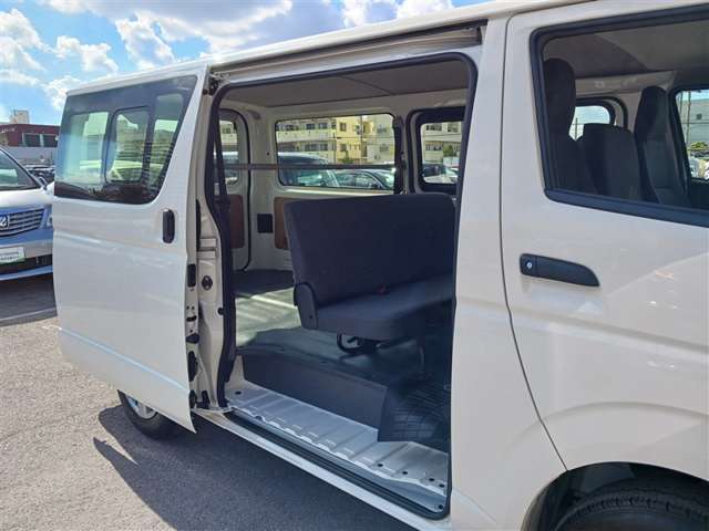 トヨタ ハイエースバン