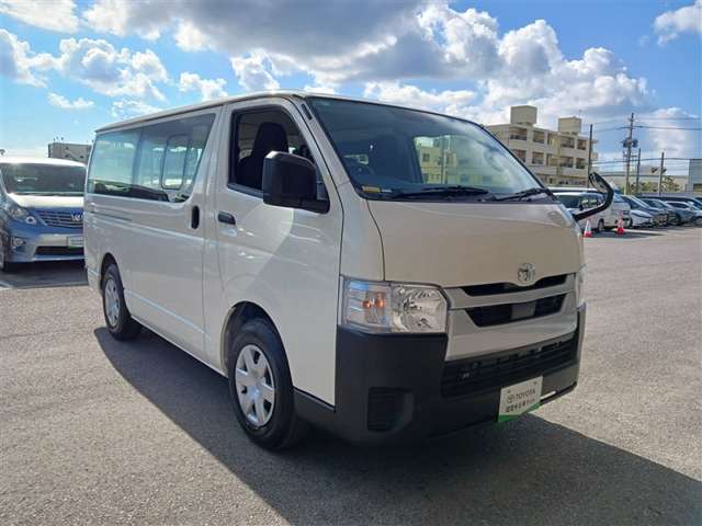 トヨタ ハイエースバン