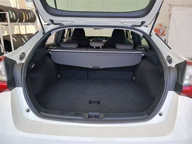 トヨタ プリウス