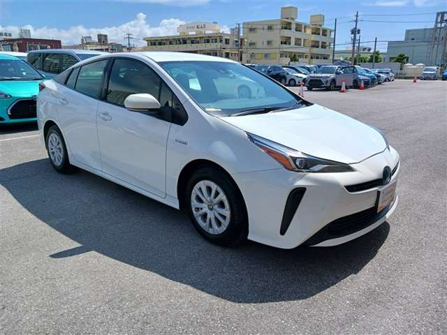 トヨタ プリウス