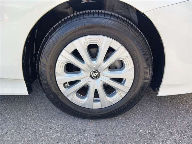 トヨタ プリウス