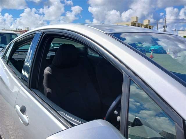 トヨタ プリウス