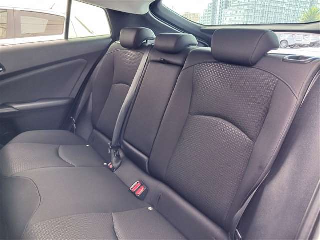 トヨタ プリウス